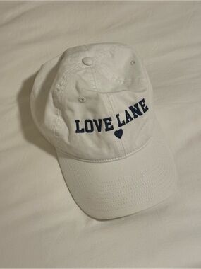 White baseball hat
